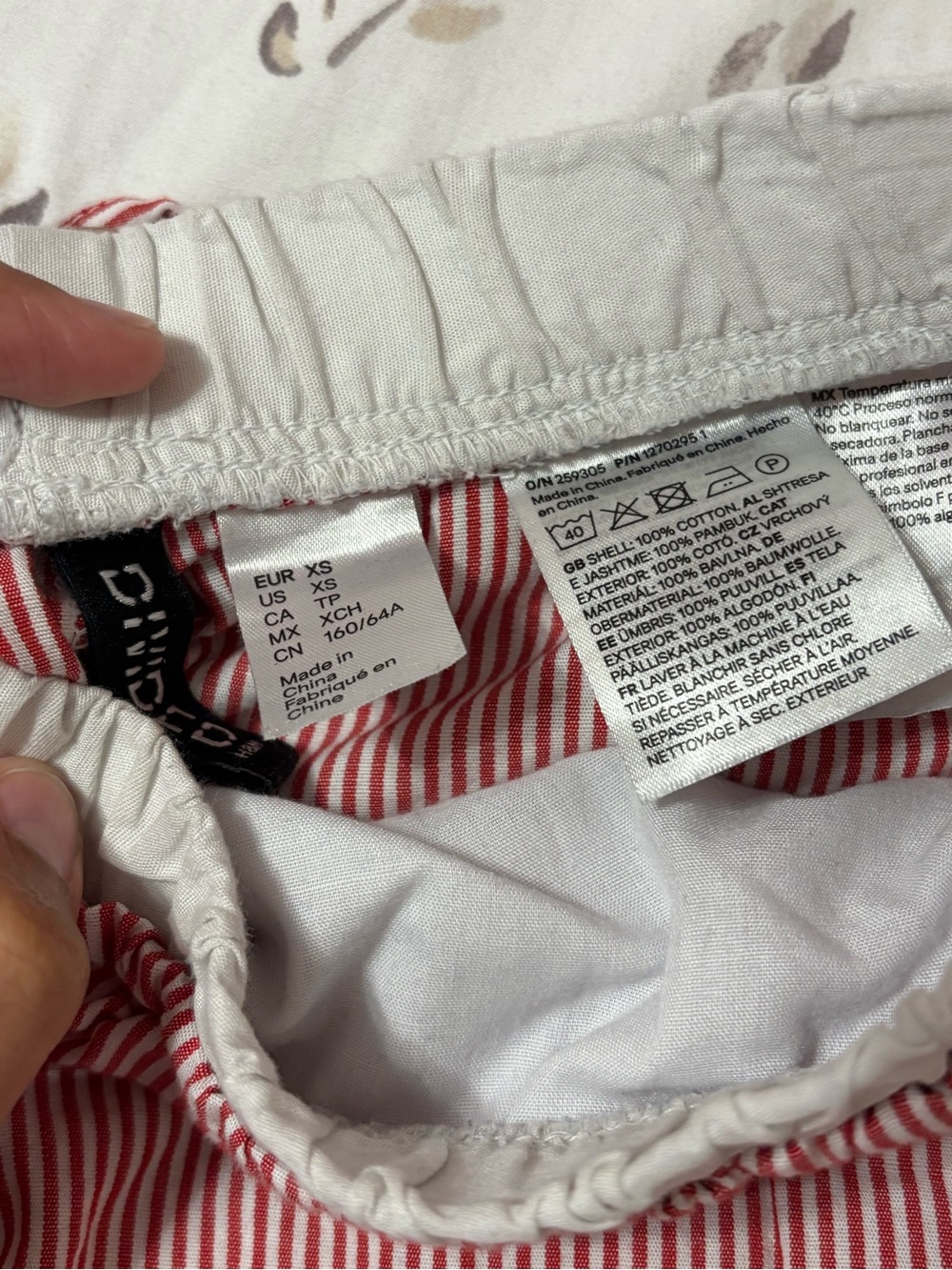 H&M Red & White Pinstripe Drawstring Pants - Picture 2 of 4
